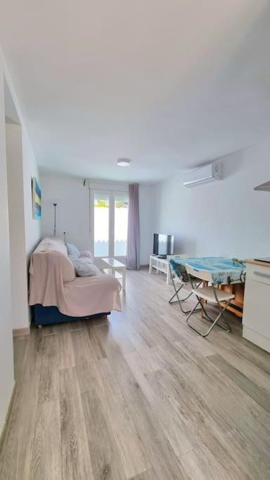 Apartamento Privado Con Jardin, Piscina Elevada Y Bbq チクラナ・デ・ラ・フロンテーラ エクステリア 写真
